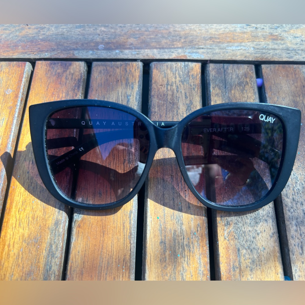 Quay EVER AFTER matte blk Sunglasses
